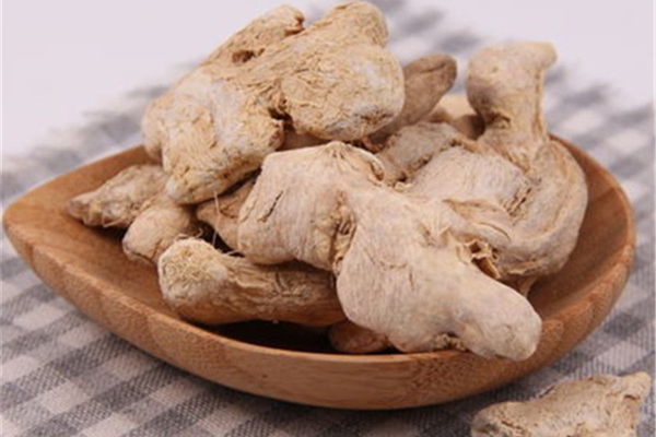 干姜可以做菜嗎 干姜可以煲湯嗎 干姜可以做菜嗎 干姜可以煲湯嗎