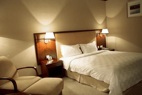 女生住酒店的注意事項 女生住酒店要帶什么 女生住酒店的注意事項 女生住酒店要帶什么