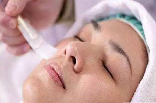 刷酸祛痘一般要刷幾次 刷酸祛痘對(duì)皮膚有損害嗎 刷酸祛痘一般要刷幾次 刷酸祛痘對(duì)皮膚有損害嗎