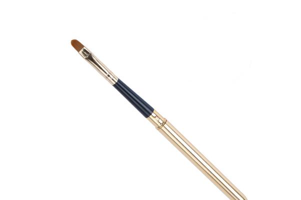 唇刷和直接涂的區(qū)別 唇刷用過之后要不要洗 唇刷和直接涂的區(qū)別 唇刷用過之后要不要洗