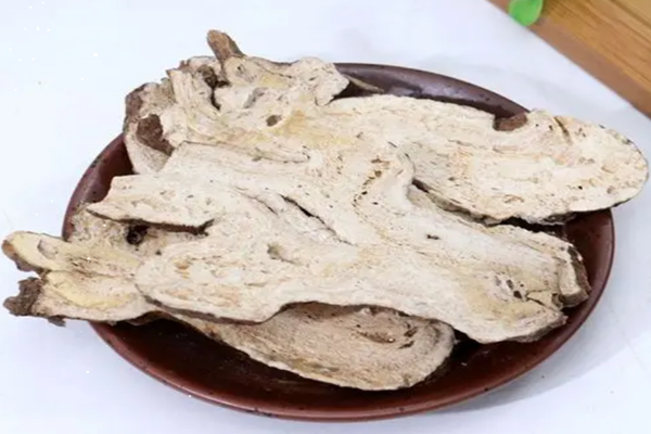 白術(shù)泡水可以空腹喝嗎 白術(shù)泡水可以長期喝嗎 白術(shù)泡水可以空腹喝嗎 白術(shù)泡水可以長期喝嗎