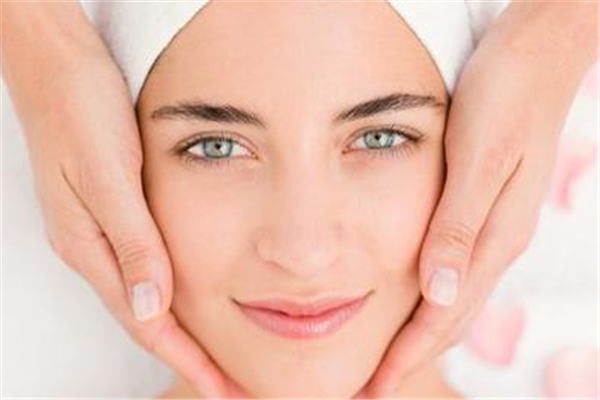 果酸換膚可以自己做嗎 果酸換膚用的什么酸 果酸換膚可以自己做嗎 果酸換膚用的什么酸