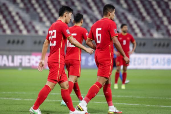 足球比賽多少分鐘 足球比賽的進(jìn)攻原則 足球比賽多少分鐘 足球比賽的進(jìn)攻原則