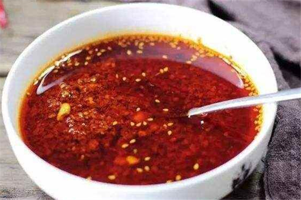 油辣子會(huì)越放越香嗎 油辣子放時(shí)間久了會(huì)不會(huì)壞 油辣子會(huì)越放越香嗎 油辣子放時(shí)間久了會(huì)不會(huì)壞