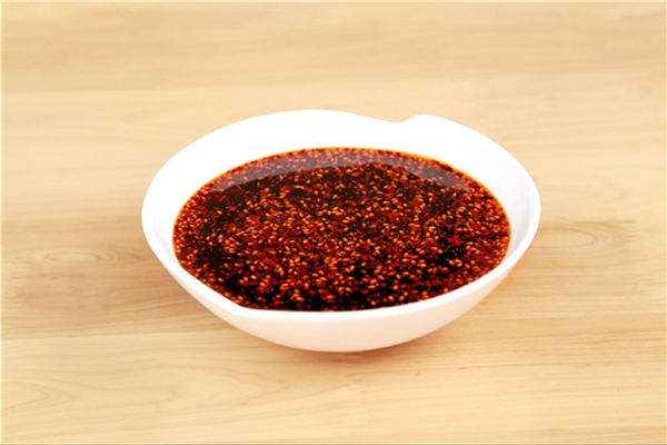 油辣子有點(diǎn)發(fā)霉了還能吃嗎 油辣子怎么保存 油辣子有點(diǎn)發(fā)霉了還能吃嗎 油辣子怎么保存