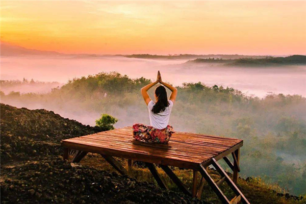 曬背去寒濕的最佳時(shí)間 曬背對身體有什么好處 曬背去寒濕的最佳時(shí)間 曬背對身體有什么好處