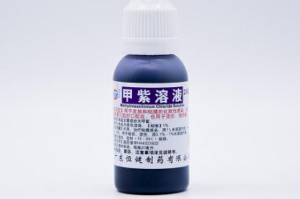 紫藥水和碘伏哪個(gè)好 紫藥水和碘伏的區(qū)別 紫藥水和碘伏哪個(gè)好 紫藥水和碘伏的區(qū)別