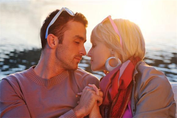 性生活后會腰酸嗎 性生活后腰酸背疼是怎回事 性生活后會腰酸嗎 性生活后腰酸背疼是怎回事