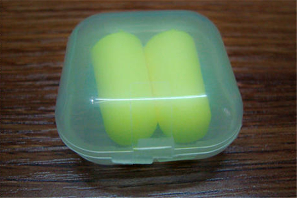 耳塞戴一晚上睡覺(jué)好嗎 耳塞戴久了耳朵痛怎么辦 耳塞戴一晚上睡覺(jué)好嗎 耳塞戴久了耳朵痛怎么辦