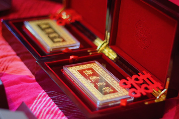 訂婚需要給份子錢嗎 訂婚需要發(fā)喜糖嗎 訂婚需要給份子錢嗎 訂婚需要發(fā)喜糖嗎