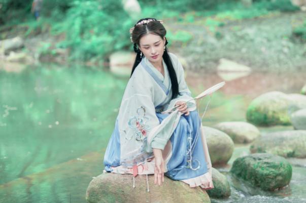 漢服是中國傳統(tǒng)文化嗎 漢服是漢族的服飾嗎 漢服是中國傳統(tǒng)文化嗎 漢服是漢族的服飾嗎