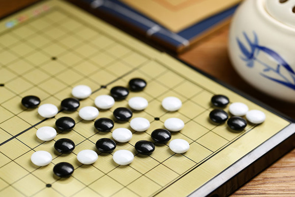 孩子學圍棋有什么好處 圍棋可以鍛煉孩子什么 孩子學圍棋有什么好處 圍棋可以鍛煉孩子什么