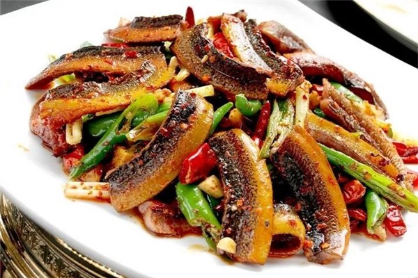 鱔魚血可以補(bǔ)腎嗎 鱔魚血有什么作用 鱔魚血可以補(bǔ)腎嗎 鱔魚血有什么作用