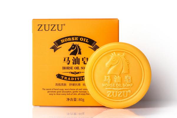 馬油皂可以洗衣服嗎 馬油皂能洗頭發(fā)嗎 馬油皂可以洗衣服嗎 馬油皂能洗頭發(fā)嗎