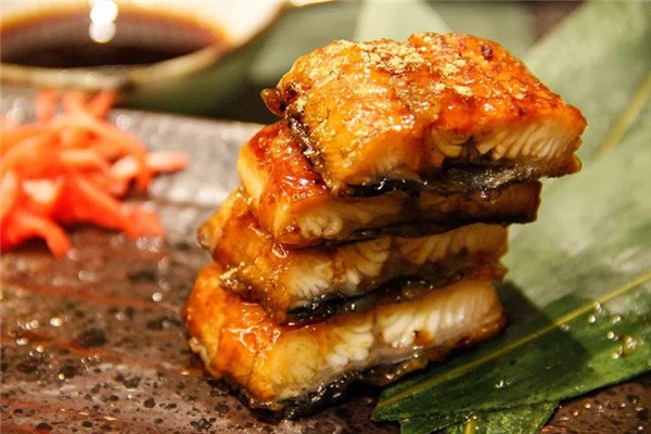 鰻魚可以生吃嗎 鰻魚怎么吃最好吃 鰻魚可以生吃嗎 鰻魚怎么吃最好吃