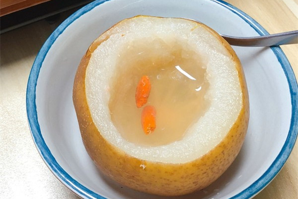 冰糖雪梨可以緩解喉嚨痛嗎 冰糖雪梨的功效和作用 冰糖雪梨可以緩解喉嚨痛嗎 冰糖雪梨的功效和作用