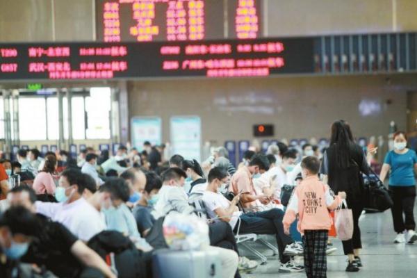 旅游的意義 節(jié)假日旅游火爆的原因 旅游的意義 節(jié)假日旅游火爆的原因