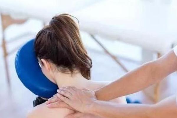 精油開(kāi)背的危害 精油開(kāi)背的禁忌