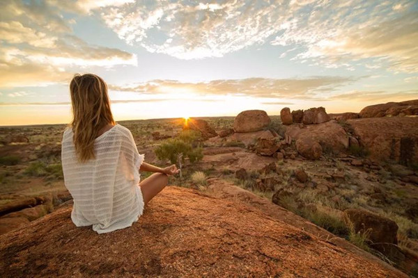打坐有什么好處 打坐為什么會(huì)出汗 打坐有什么好處 打坐為什么會(huì)出汗
