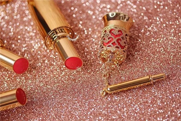 蘿卜丁口紅會沾杯嗎 蘿卜丁口紅會掉漆嗎 蘿卜丁口紅會沾杯嗎 蘿卜丁口紅會掉漆嗎