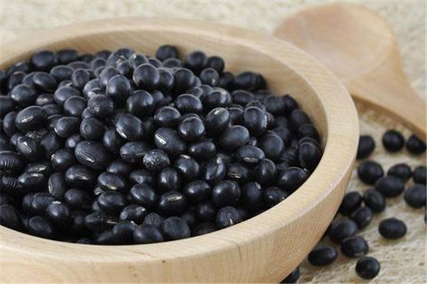 黑豆是綠芯的好還是黃芯的好 黑豆什么樣的好 黑豆是綠芯的好還是黃芯的好 黑豆什么樣的好