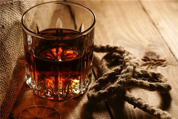 威士忌要醒酒嗎 威士忌醒酒多長(zhǎng)時(shí)間 威士忌要醒酒嗎 威士忌醒酒多長(zhǎng)時(shí)間