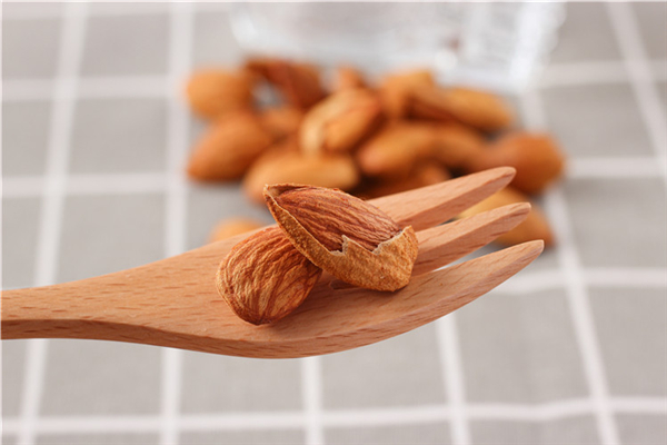 巴旦木對胃好嗎 巴旦木的功效和作用 巴旦木對胃好嗎 巴旦木的功效和作用