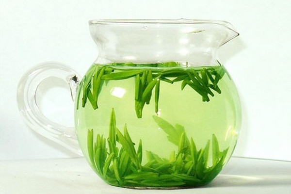 竹葉青茶什么時(shí)候喝好 竹葉青茶晚上能喝嗎 竹葉青茶什么時(shí)候喝好 竹葉青茶晚上能喝嗎