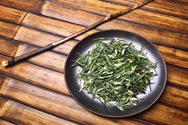 竹葉青茶怎么泡好喝 竹葉青茶怎么辨別好壞 竹葉青茶怎么泡好喝 竹葉青茶怎么辨別好壞