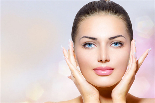 閉口用洗面奶會洗出來不 閉口用什么洗臉好 閉口用洗面奶會洗出來不 閉口用什么洗臉好