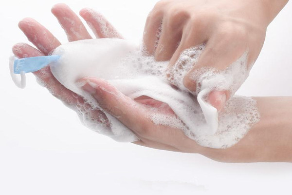 起泡網(wǎng)和起泡器哪個好 起泡器怎么用 起泡網(wǎng)和起泡器哪個好 起泡器怎么用