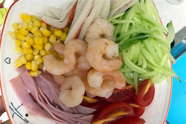 減脂餐是健身前吃還是健身后吃 減脂餐什么時(shí)候吃合適 減脂餐是健身前吃還是健身后吃 減脂餐什么時(shí)候吃合適