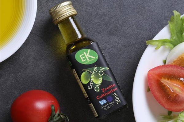 橄欖油護發(fā)有用嗎 橄欖油護發(fā)的正確方法 橄欖油護發(fā)有用嗎 橄欖油護發(fā)的正確方法