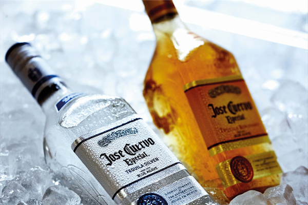 龍舌蘭酒的特點(diǎn) 龍舌蘭酒的喝法 龍舌蘭酒的特點(diǎn) 龍舌蘭酒的喝法