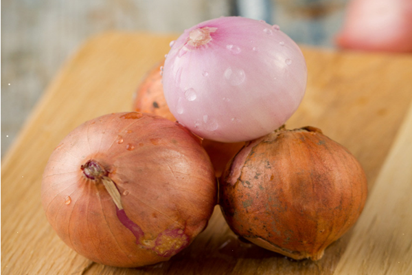 洋蔥的熱量是多少 洋蔥可以減肥吃嗎 洋蔥的熱量是多少 洋蔥可以減肥吃嗎