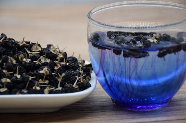 黑枸杞會掉色是不是染色了 黑枸杞會染色到手上嗎 黑枸杞會掉色是不是染色了 黑枸杞會染色到手上嗎