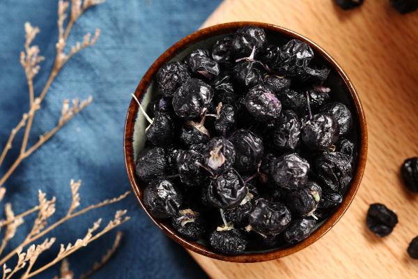 黑枸杞的作用與功效 黑枸杞的食用方法 黑枸杞的作用與功效 黑枸杞的食用方法