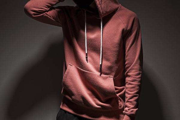 衛(wèi)衣會(huì)越洗越大嗎 衛(wèi)衣洗大了怎么處理 衛(wèi)衣會(huì)越洗越大嗎 衛(wèi)衣洗大了怎么處理