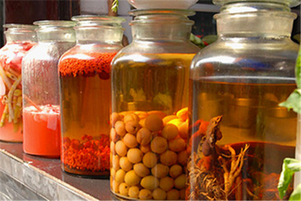 藥酒能補(bǔ)腎壯陽嗎 藥酒補(bǔ)腎效果怎么樣 藥酒能補(bǔ)腎壯陽嗎 藥酒補(bǔ)腎效果怎么樣