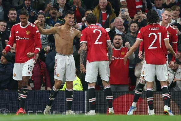 足球比賽能帶護膝嗎 踢足球為什么一定要穿足球襪 足球比賽能帶護膝嗎 踢足球為什么一定要穿足球襪