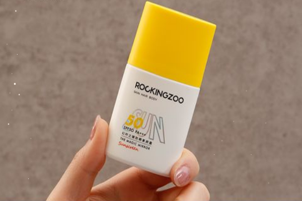 搖滾動(dòng)物園防曬霜需要卸妝嗎 搖滾動(dòng)物園防曬霜成分 搖滾動(dòng)物園防曬霜需要卸妝嗎 搖滾動(dòng)物園防曬霜成分