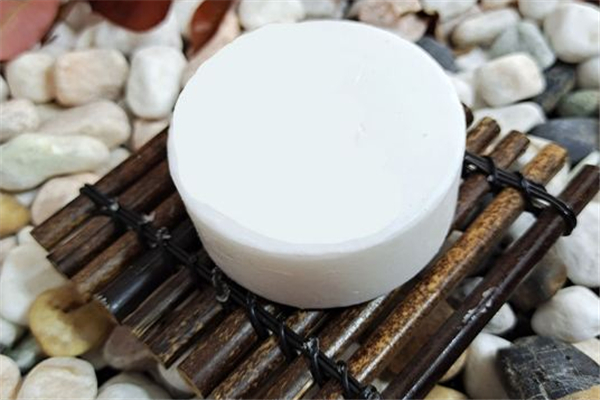 蠶絲皂真的有蠶絲嗎 蠶絲皂有沒有副作用 蠶絲皂真的有蠶絲嗎 蠶絲皂有沒有副作用