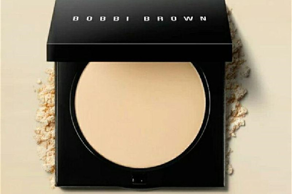 粉餅會(huì)卡粉嗎 粉餅卡粉是什么原因 粉餅會(huì)卡粉嗎 粉餅卡粉是什么原因