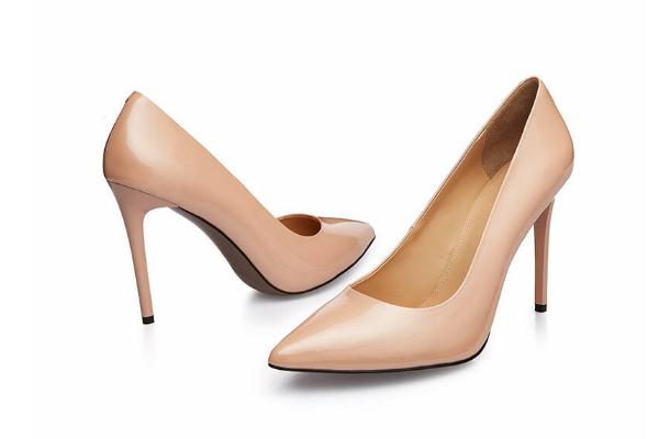 高跟鞋的壞處 高跟鞋要買大還是買小 高跟鞋的壞處 高跟鞋要買大還是買小