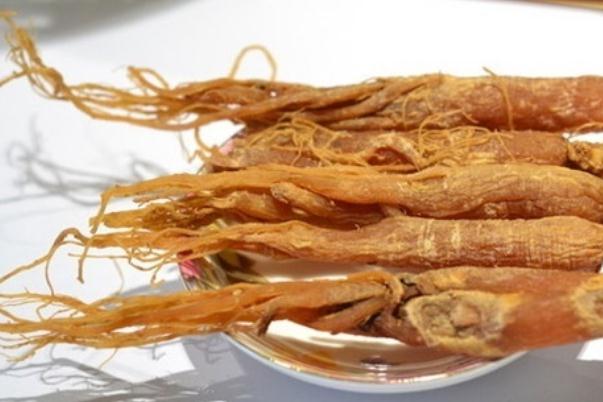 高麗參泡蜂蜜的功效與作用 高麗參泡蜂蜜正確泡法 高麗參泡蜂蜜的功效與作用 高麗參泡蜂蜜正確泡法