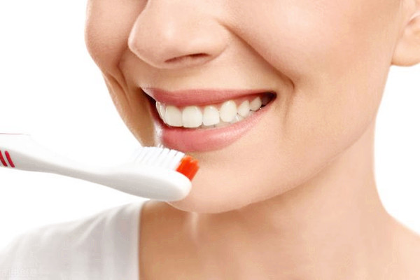 烤瓷牙用什么做的 烤瓷牙用什么材料好 烤瓷牙用什么做的 烤瓷牙用什么材料好