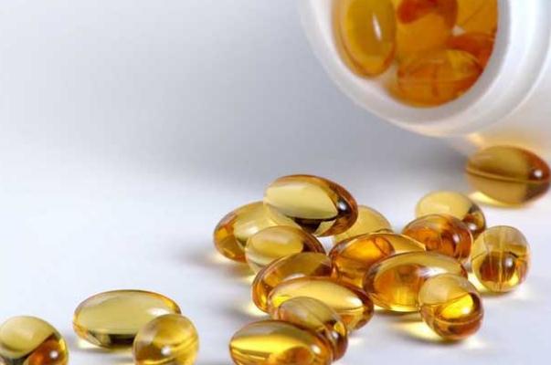 嬰兒魚肝油的皮能吃嗎 嬰兒補充魚肝油的注意事項 嬰兒魚肝油的皮能吃嗎 嬰兒補充魚肝油的注意事項