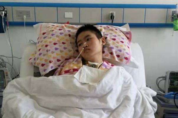 剖腹產(chǎn)有哪些風(fēng)險(xiǎn) 剖腹產(chǎn)的好處和壞處 剖腹產(chǎn)有哪些風(fēng)險(xiǎn) 剖腹產(chǎn)的好處和壞處