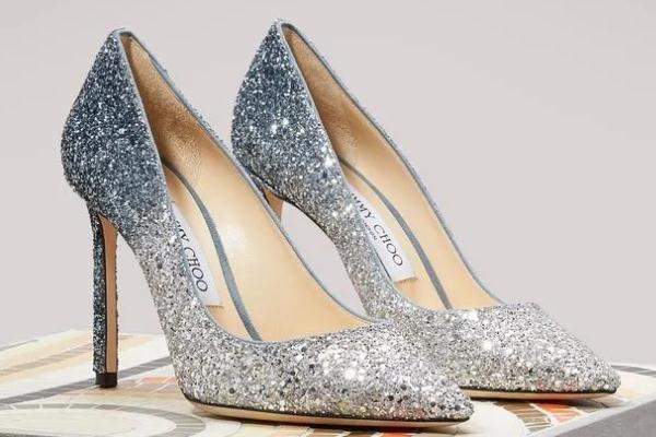 高跟鞋會越穿越松嗎 高跟鞋會導致腰間盤突出嗎 高跟鞋會越穿越松嗎 高跟鞋會導致腰間盤突出嗎