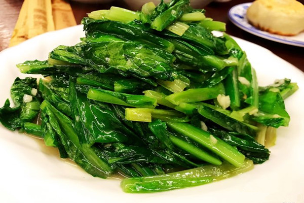 油麥菜適合什么人吃 油麥菜的禁忌人群 油麥菜適合什么人吃 油麥菜的禁忌人群